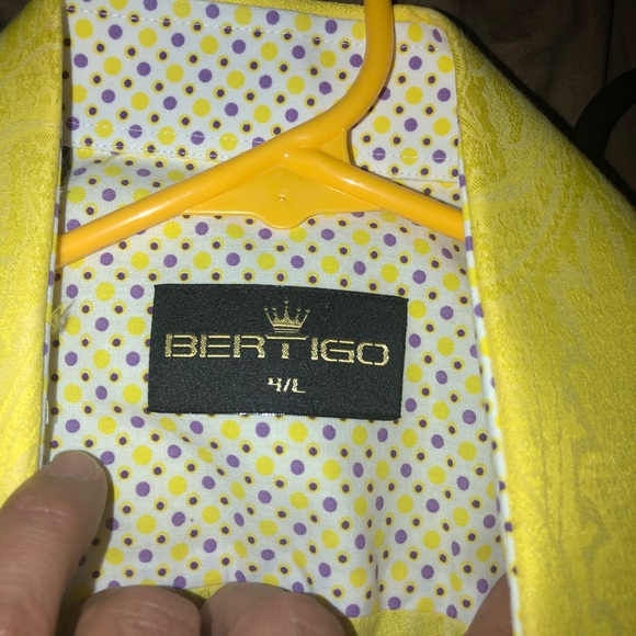 BertigoMen’s Button Down Shirt - Picture 3 of 5